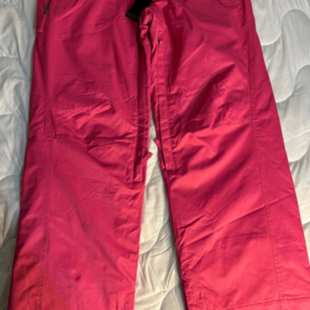 Core Powder Room Size S. Inseam: 29 inches Ski-Snowboard pants